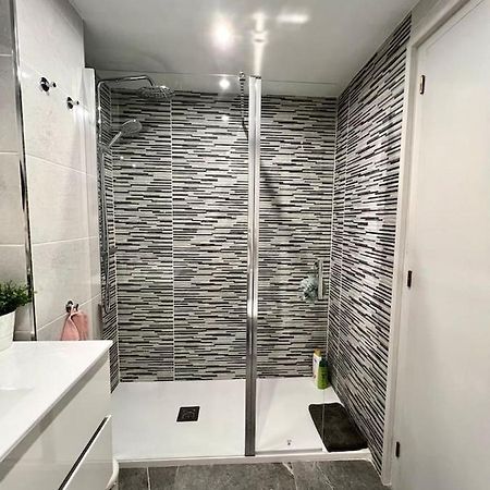 Amplio Apartamento Tranquilo Cerca De La Playa Roses Ngoại thất bức ảnh