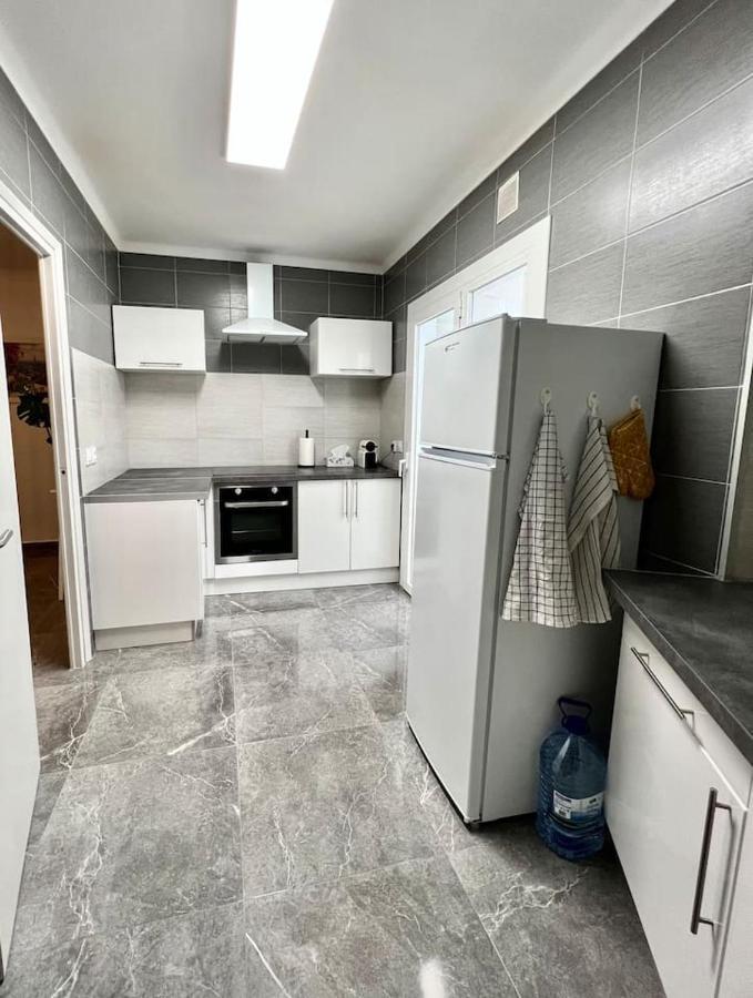 Amplio Apartamento Tranquilo Cerca De La Playa Roses Ngoại thất bức ảnh