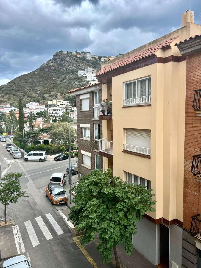Amplio Apartamento Tranquilo Cerca De La Playa Roses Ngoại thất bức ảnh